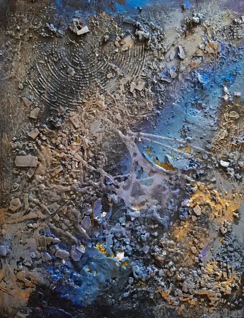 Abstraktes Mixed-Media-Gemälde „Metamorphosis“ von Anne Leinen – Acryl, Strukturpaste und Tusche mit eingebettetem Recycling-Angelnetz auf Leinwand